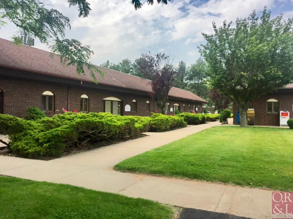 Cromwell - 162 West Street <br /><small>For Lease</small>